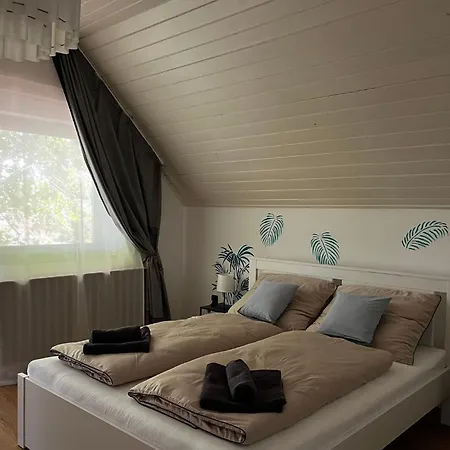 Pelso D'oro Apartmanhaz Балатонфёльдвар